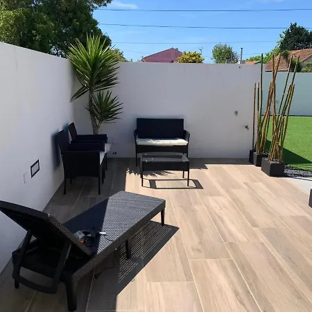 Holiday home Oliver House Poco da Cruz