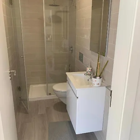 Oliver House Poco da Cruz